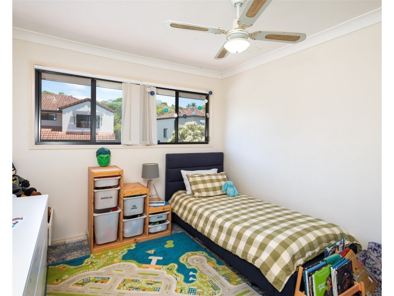 33/13 Hervey Street, Pacific Pines QLD 4211