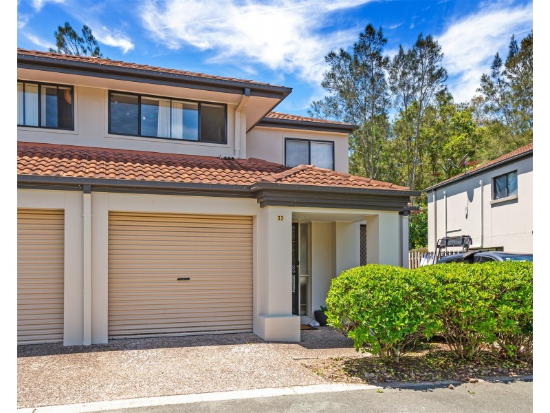 33/13 Hervey Street, Pacific Pines QLD 4211