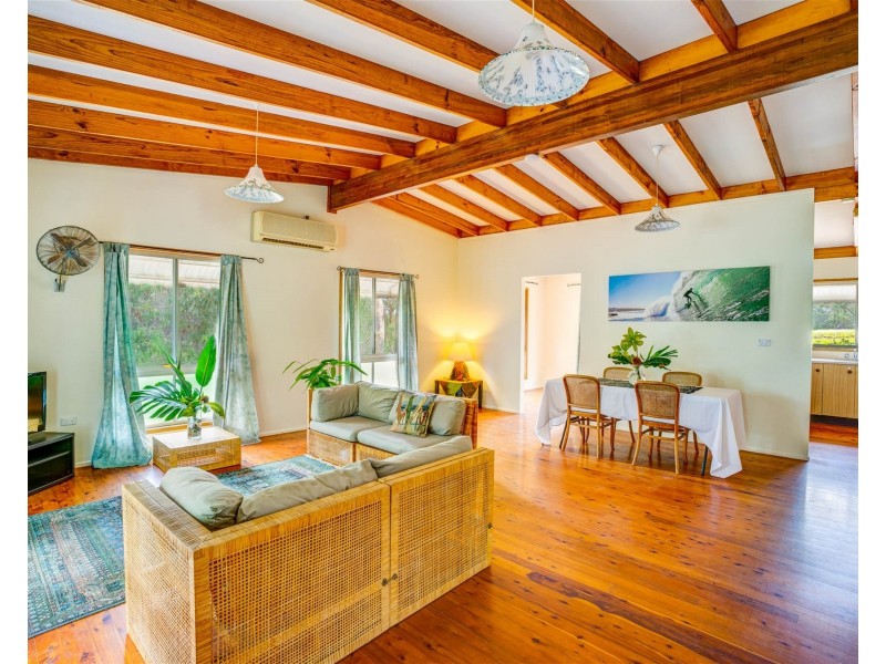 24 Carissa Street, Russell Island QLD 4184