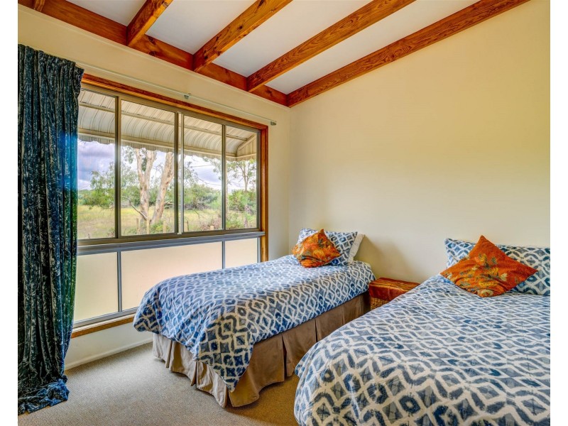 24 Carissa Street, Russell Island QLD 4184