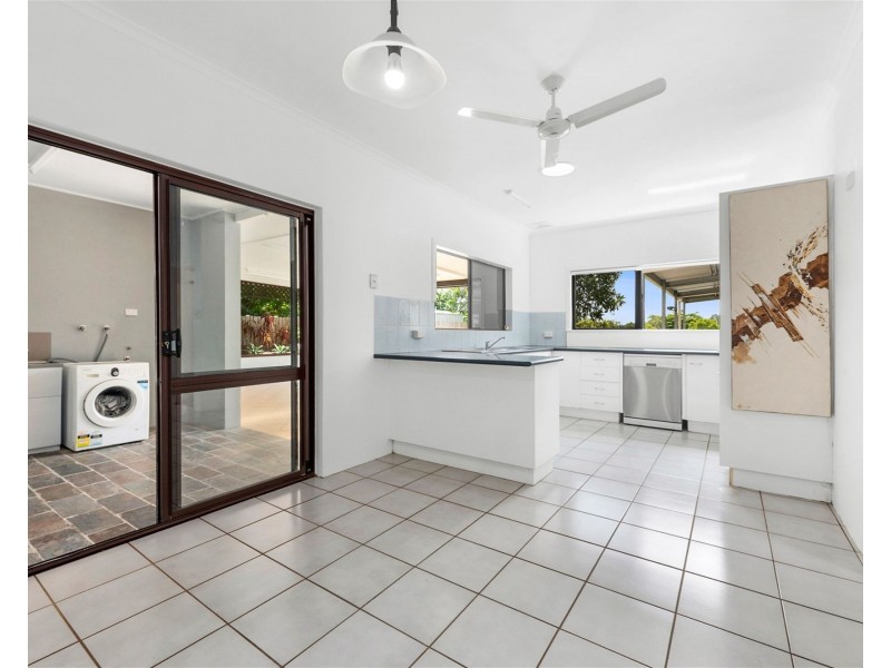 40 Impey Street, Caravonica QLD 4878