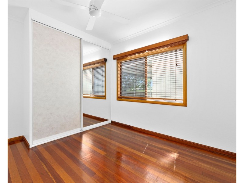 40 Impey Street, Caravonica QLD 4878