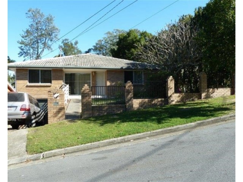 8  Elgata Street, The Gap QLD 4061