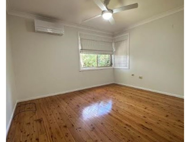 13 Simone Crescent, Casula NSW 2170