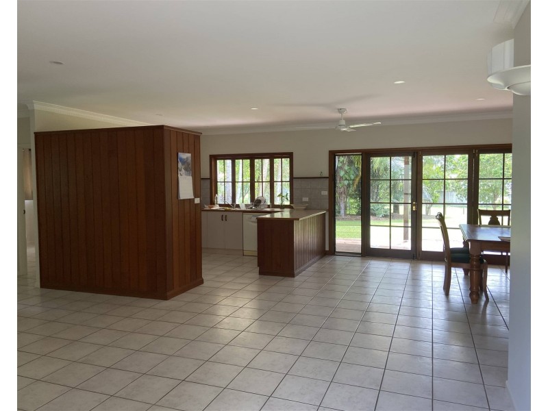 124 Loridan Drive, Brinsmead QLD 4870