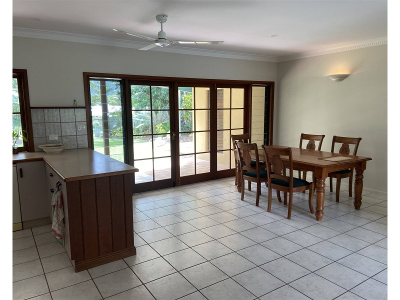 124 Loridan Drive, Brinsmead QLD 4870
