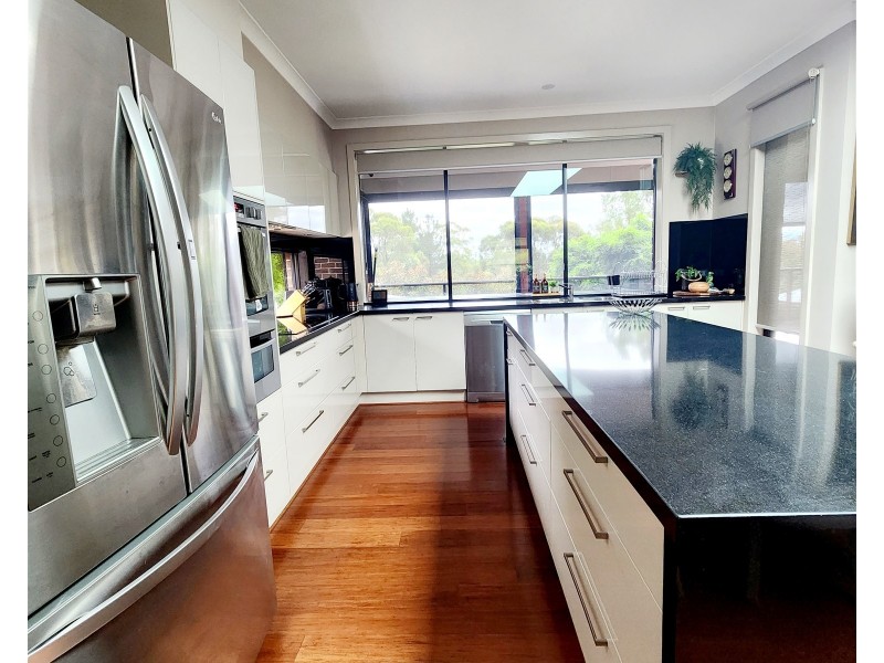 45 Fairway Drive, Newborough VIC 3825