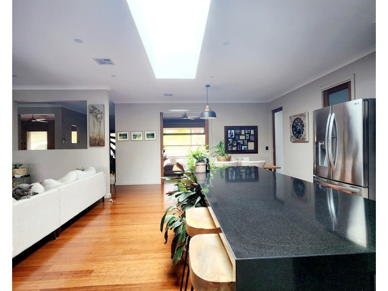 45 Fairway Drive, Newborough VIC 3825