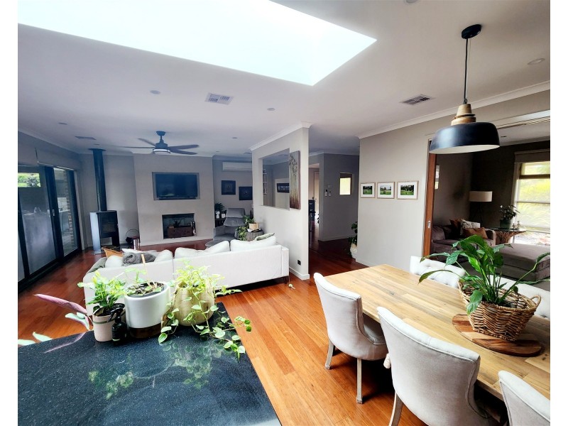 45 Fairway Drive, Newborough VIC 3825