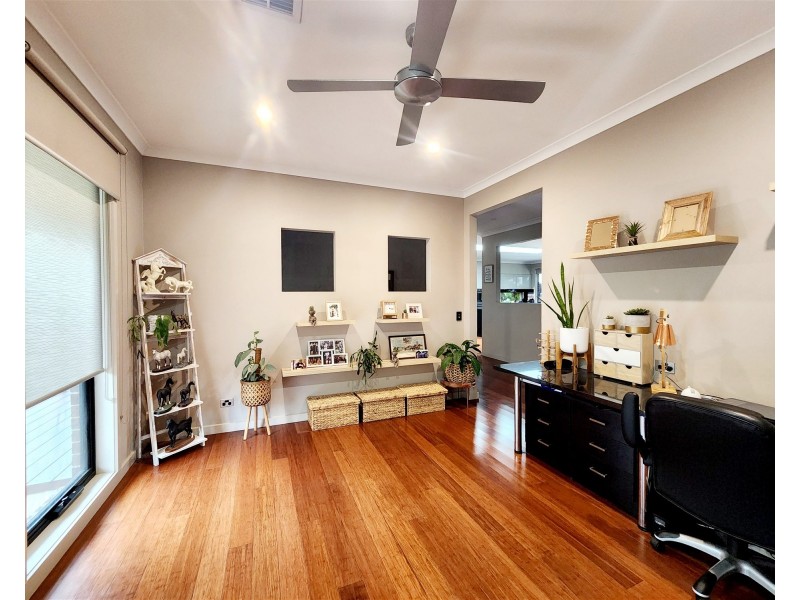 45 Fairway Drive, Newborough VIC 3825