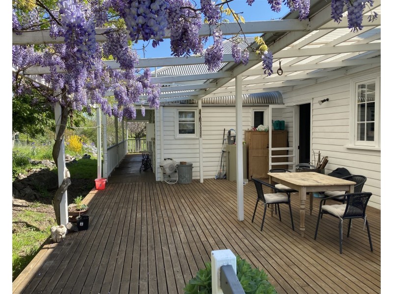 70 Caves Road, Wee Jasper NSW 2582