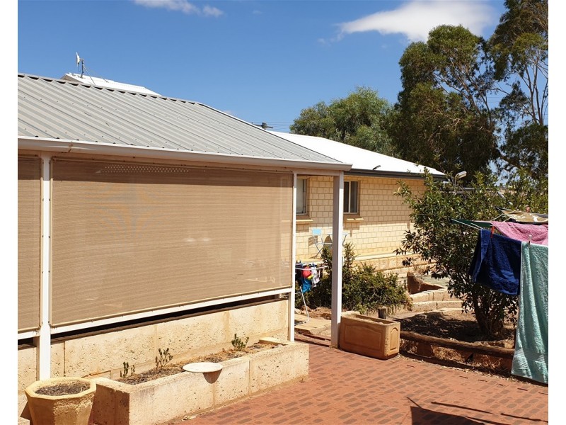 90  Withers Street, Northam WA 6401