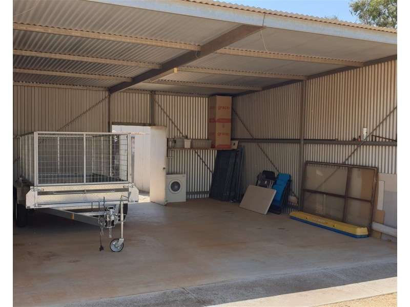 90  Withers Street, Northam WA 6401