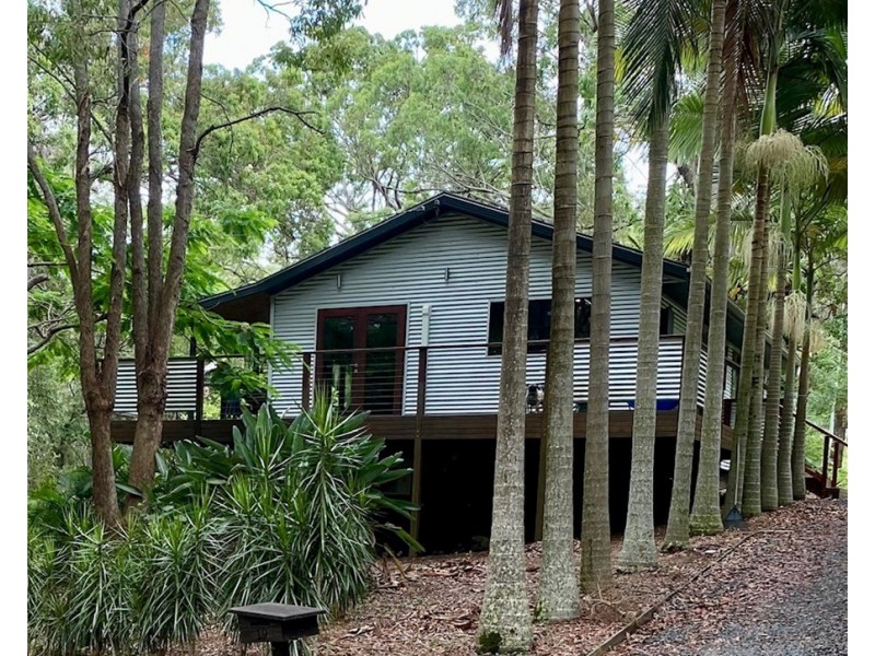 19 Nectar Street, Lamb Island QLD 4184