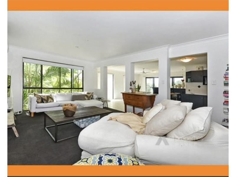 6  Lupus Street, Hillcrest QLD 4118