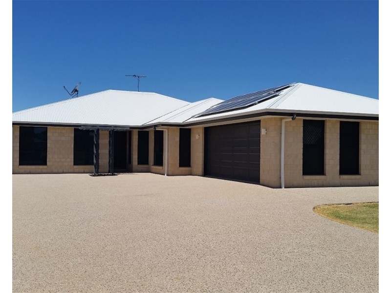 15 Kassidy Drive, Emerald QLD 4720