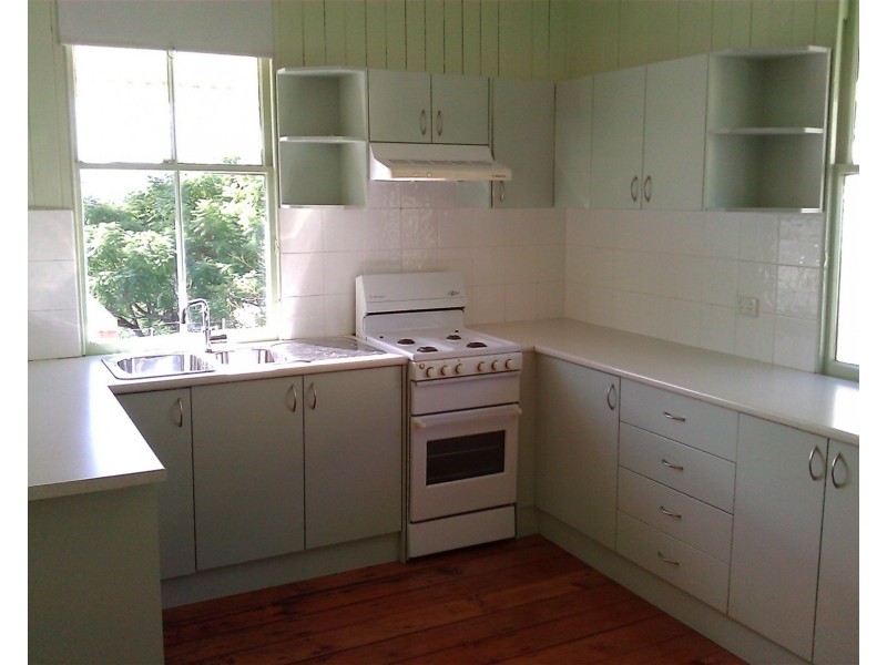 37a MacGregor tce, Bardon QLD 4065