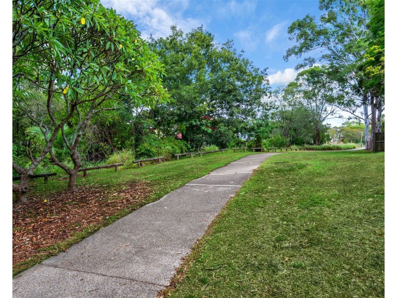 9 Napier Street, Carina Heights QLD 4152