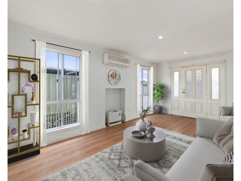 215/9 Milpera Road, Green Point NSW 2251