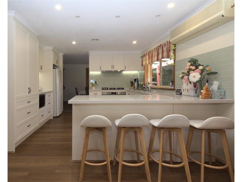 5 Elizabeth Close, Drouin VIC 3818