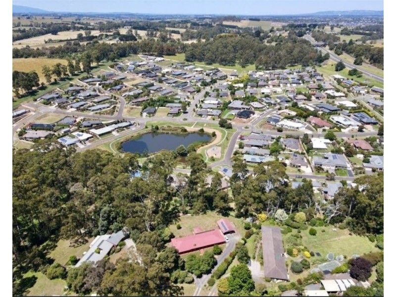 5 Elizabeth Close, Drouin VIC 3818