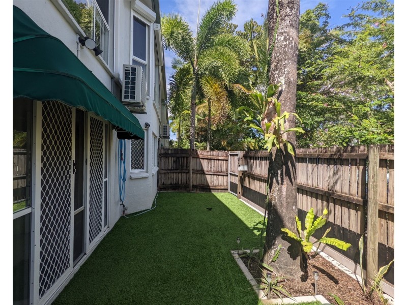 1/26 Rutherford Street, Yorkeys Knob QLD 4878