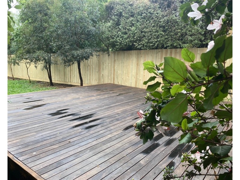 33 Hartley Crescent, Greenvale VIC 3059