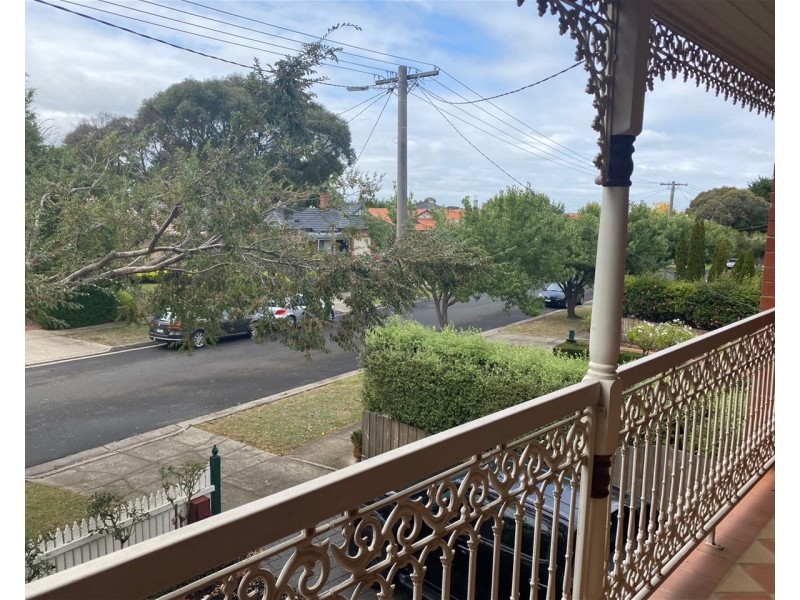 33 Hartley Crescent, Greenvale VIC 3059