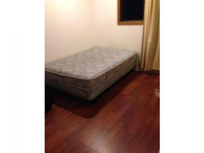 19 Curtain St, Kingsbury VIC 3083