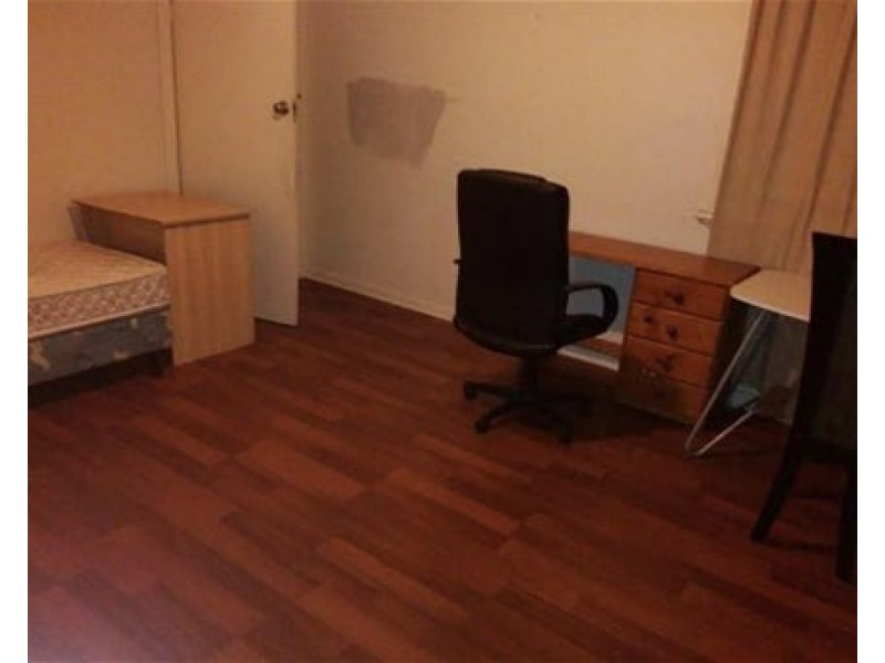 19 Curtain St, Kingsbury VIC 3083