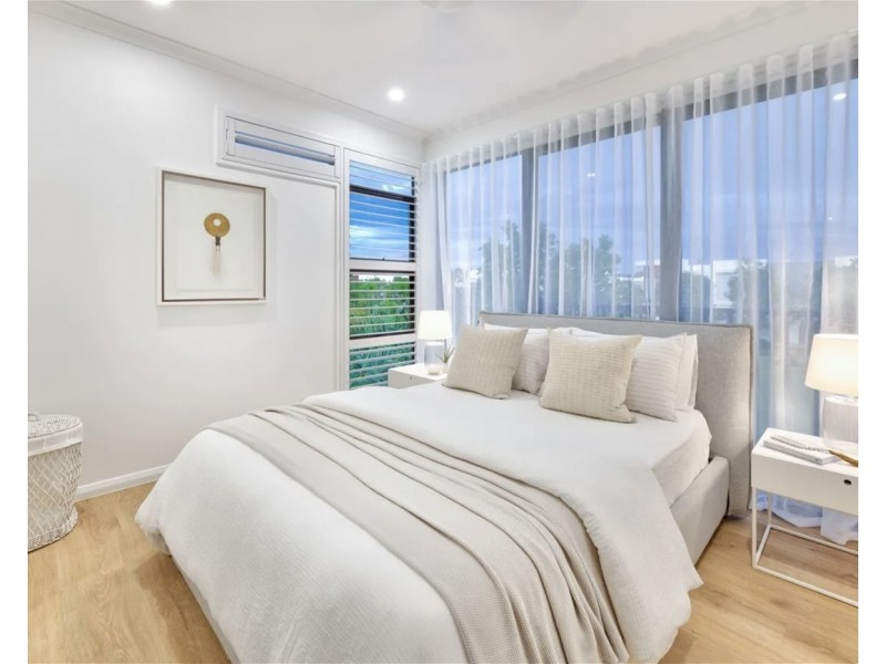 Hope Island QLD 4212