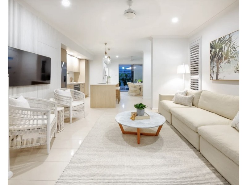 Hope Island QLD 4212