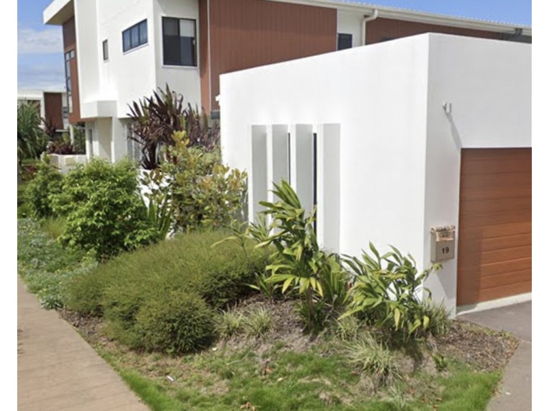 Hope Island QLD 4212