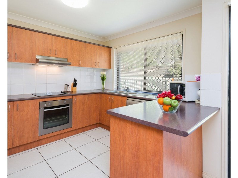 25/13 Hervey Street, Pacific Pines QLD 4211