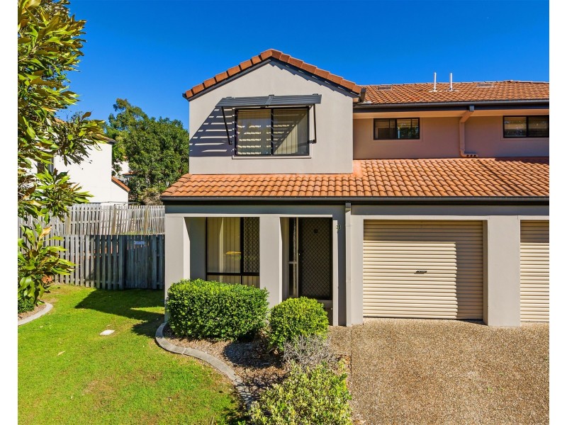 25/13 Hervey Street, Pacific Pines QLD 4211