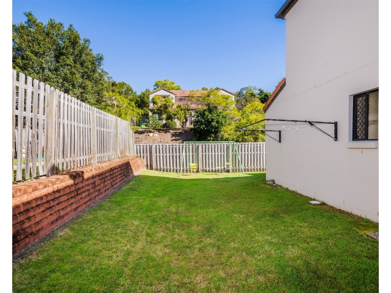 25/13 Hervey Street, Pacific Pines QLD 4211