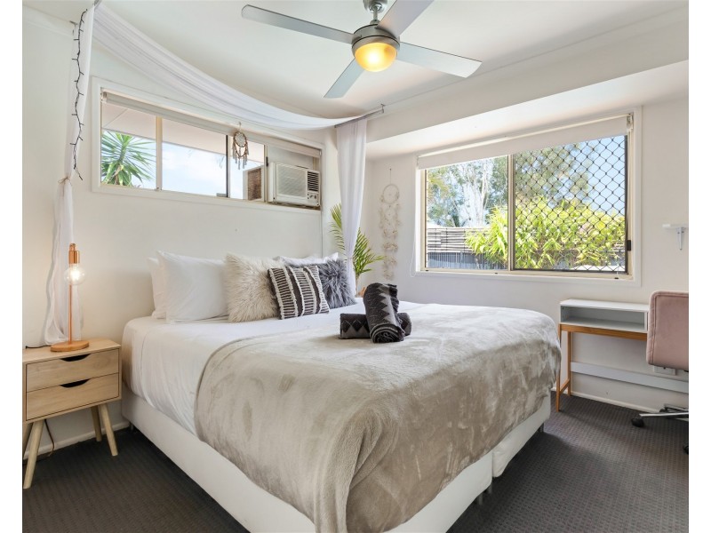 4 Creekside Boulevard, Currimundi QLD 4551