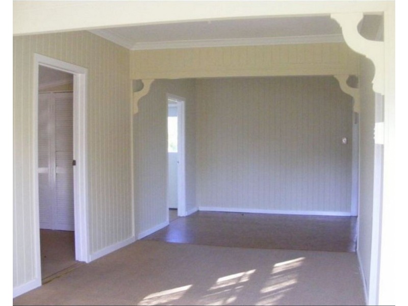 8 Grenfell street, Tiaro QLD 4650