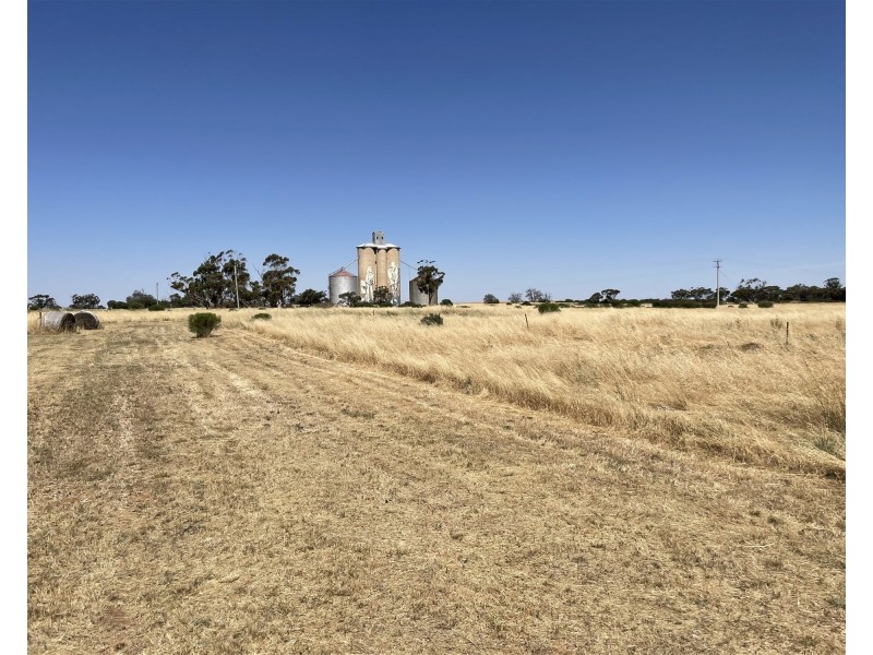 29 Layfield Street, Rosebery VIC 3395