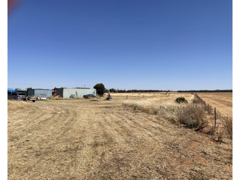 29 Layfield Street, Rosebery VIC 3395