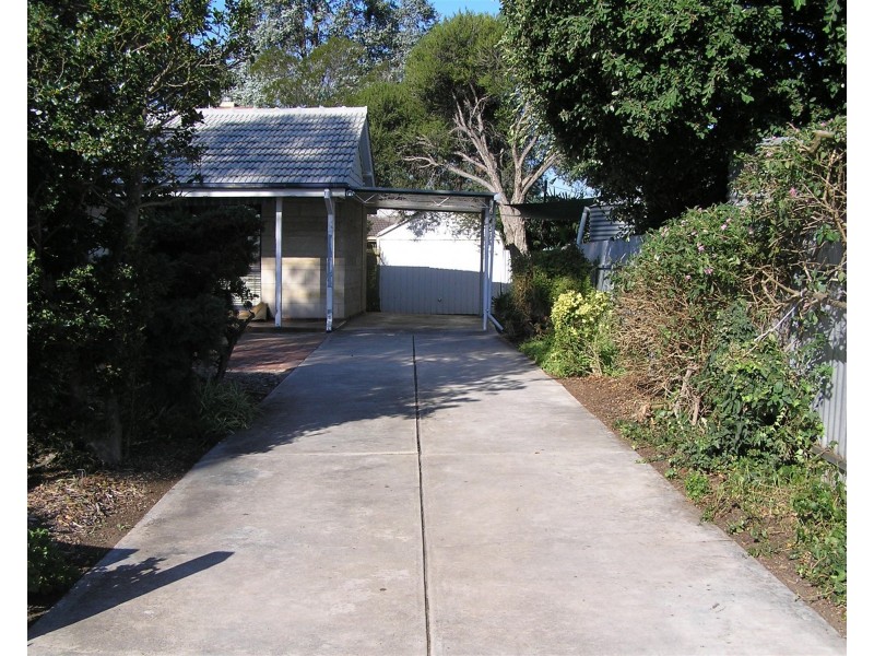 6 Brightman Avenue, Park Holme SA 5043