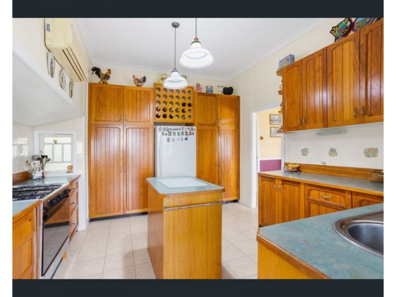 12  Cintra Street, Eastern Heights QLD 4305