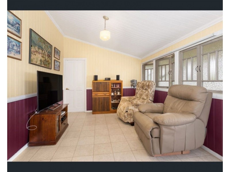12  Cintra Street, Eastern Heights QLD 4305