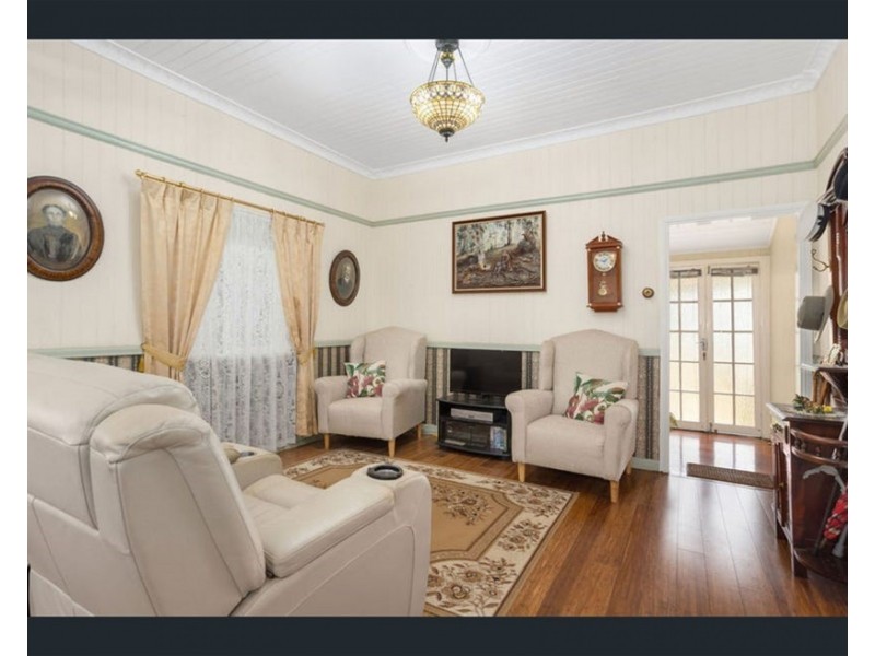 12  Cintra Street, Eastern Heights QLD 4305