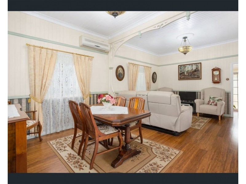 12  Cintra Street, Eastern Heights QLD 4305