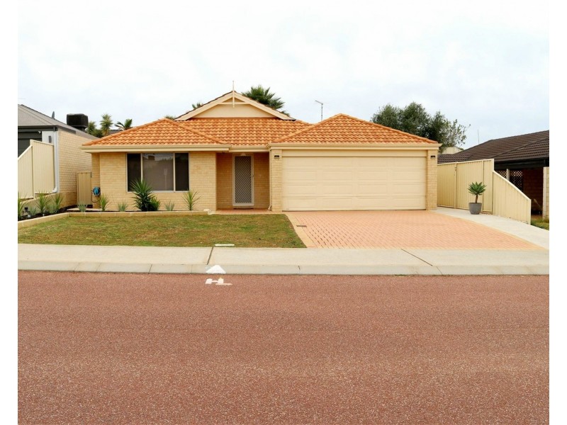 22 Cawana Parkway, Lakelands WA 6180