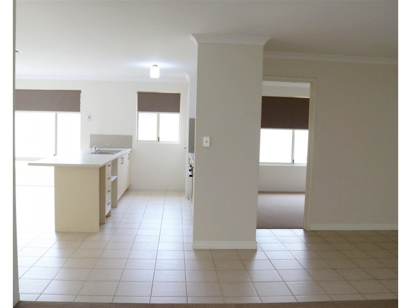 22 Cawana Parkway, Lakelands WA 6180