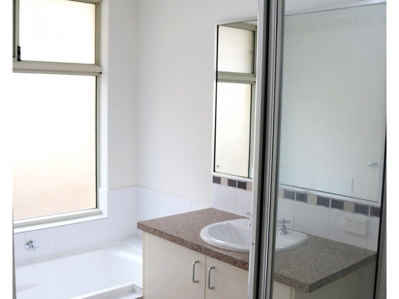 22 Cawana Parkway, Lakelands WA 6180