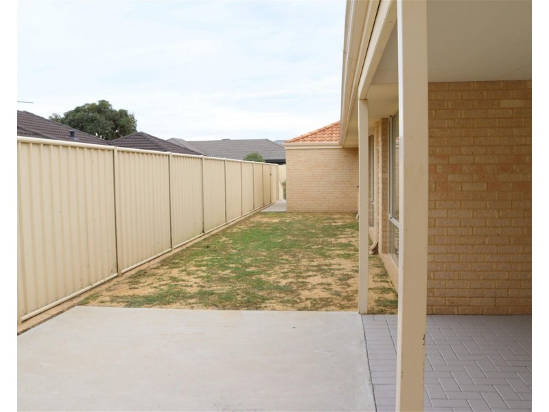 22 Cawana Parkway, Lakelands WA 6180