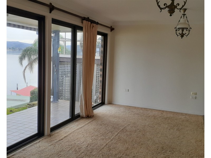 72 Daleys Ave, Daleys Point NSW 2257